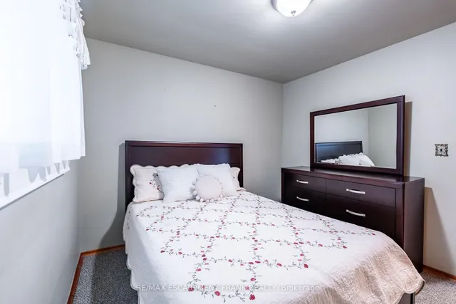 Additional image 21 of 6 DEAN Ave