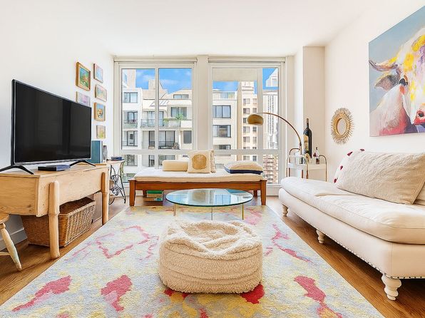 133 W 22nd St, New York, NY 