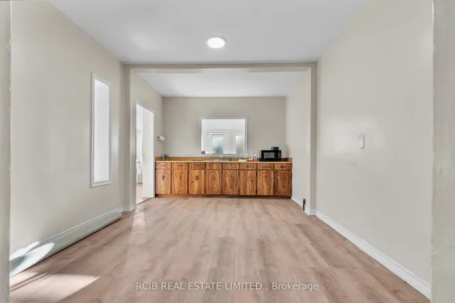 Additional image 11 of 224 Burlington St