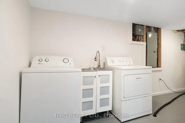 Additional image 23 of 365 Silverthorn Ave