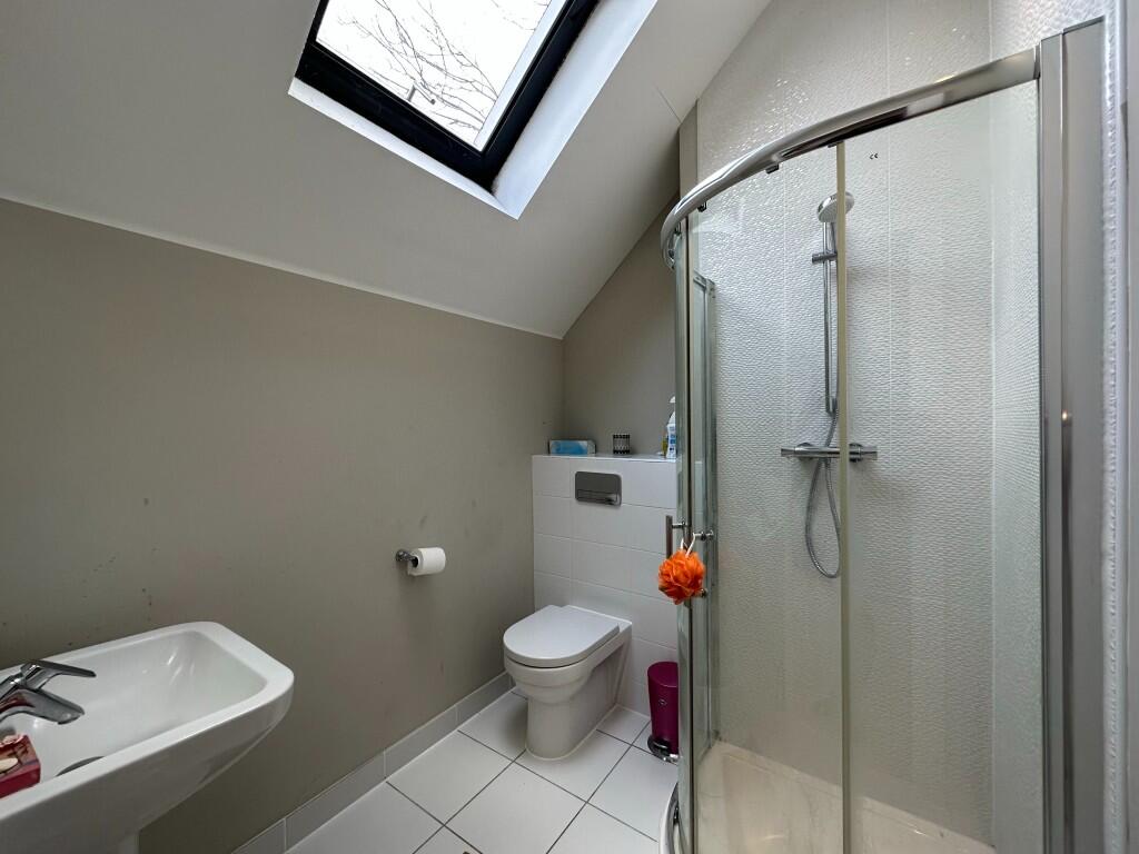 Additional image 5 of Green Close, AL9