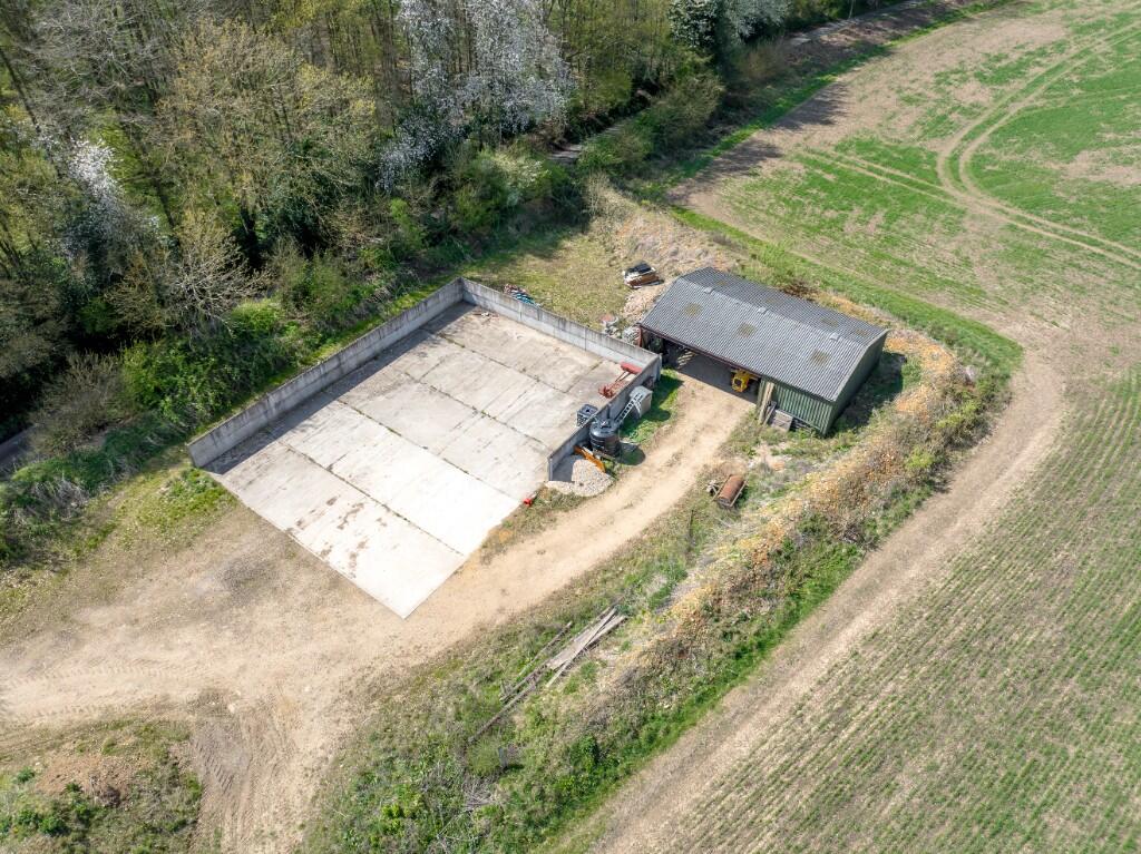 Additional image 11 of Cotton Spring Farm, Markyate, Hertfordshire, AL3 8AF