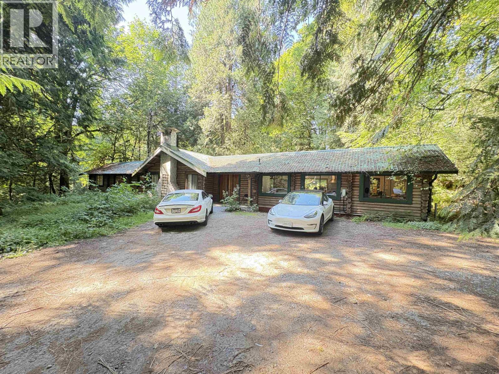 23551 132 AVENUE|Maple Ridge, British Columbia V4R2S6