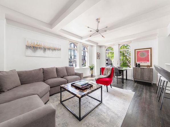 470 W 24th St, New York, NY 
