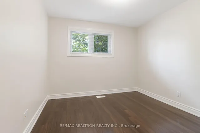 Additional image 23 of 44 Caracas Rd