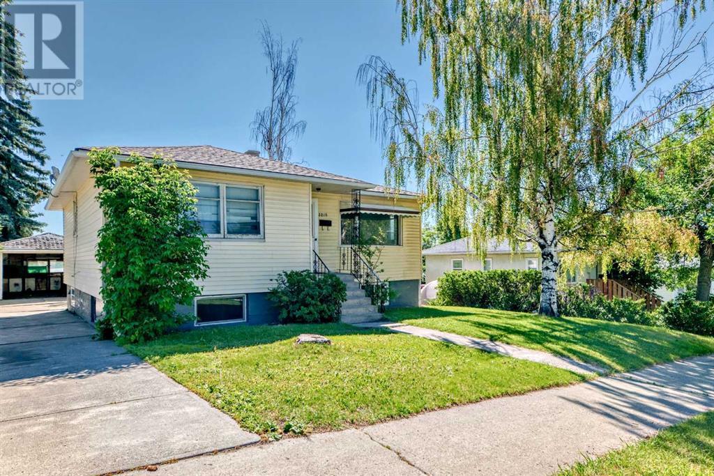 3216 Centre Street NE|Calgary, Alberta T2E2X6