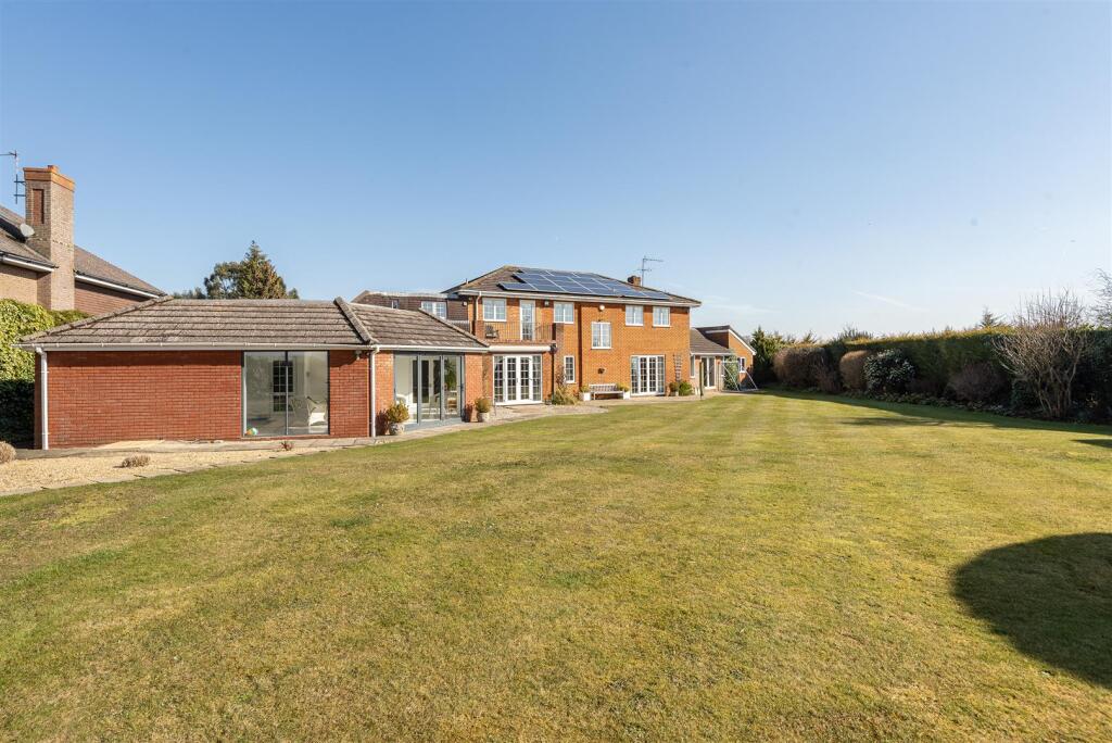 Additional image 12 of Prospect Lane, Harpenden