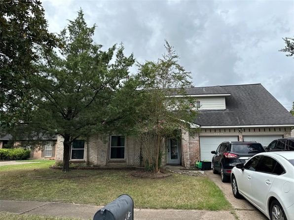 12419 Longbrook Dr, Houston, TX 77099
