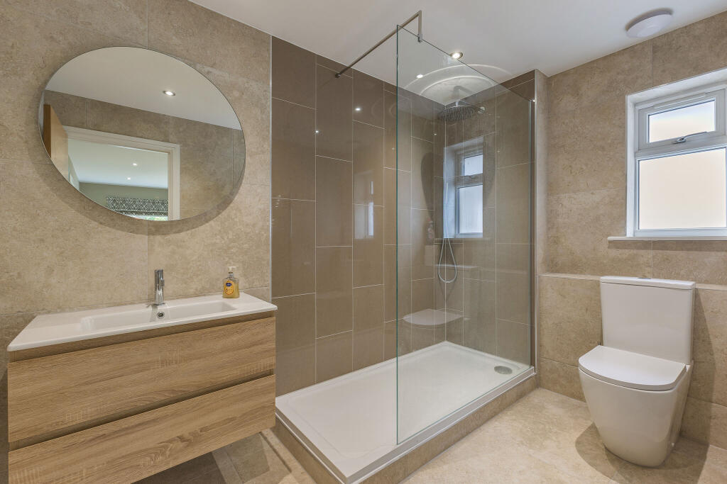 Additional image 11 of Blackmore Way, Wheathampstead, AL4