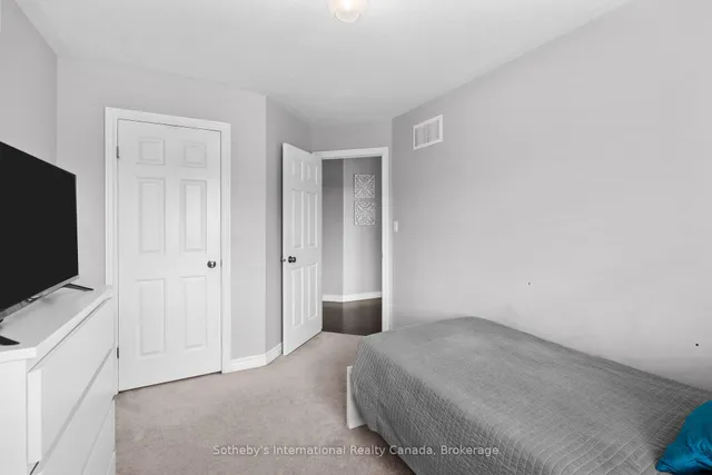 房产图片 22 - 356 Pinehill Dr