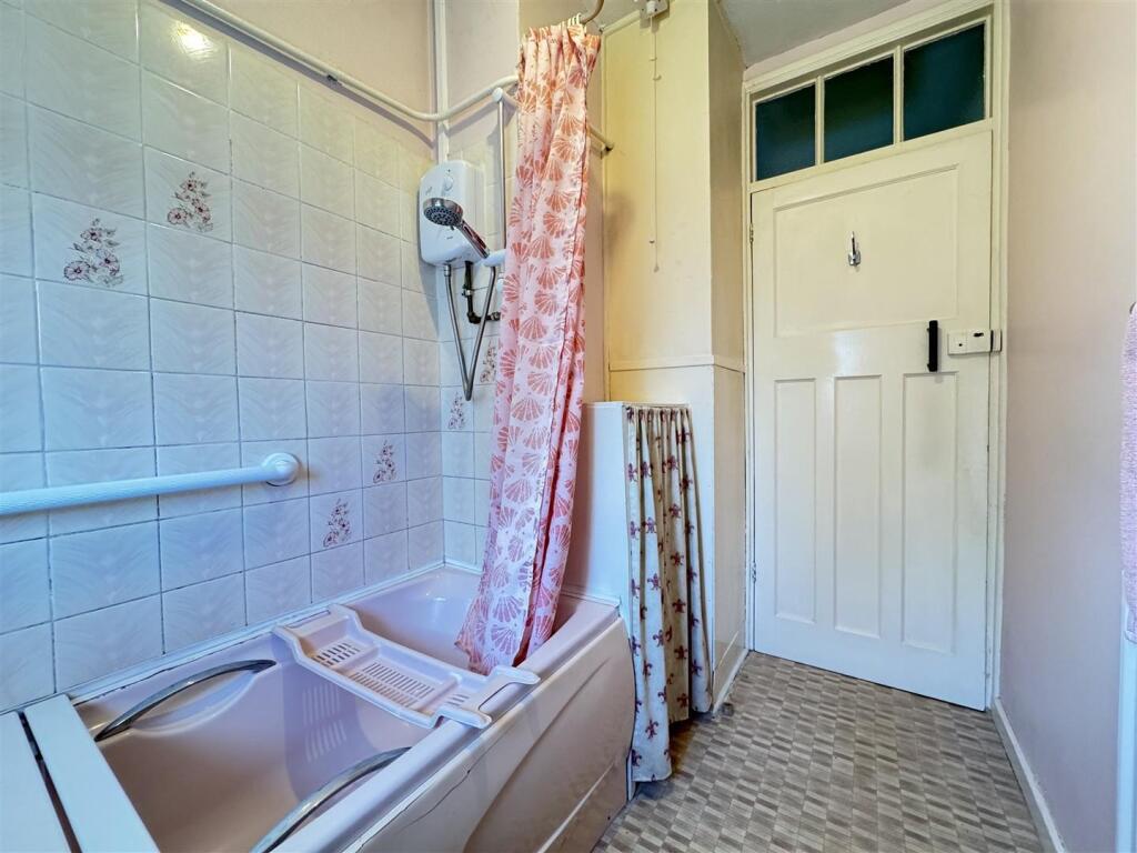 Additional image 26 of Gainsborough Crescent, Great Barr, Birmingham