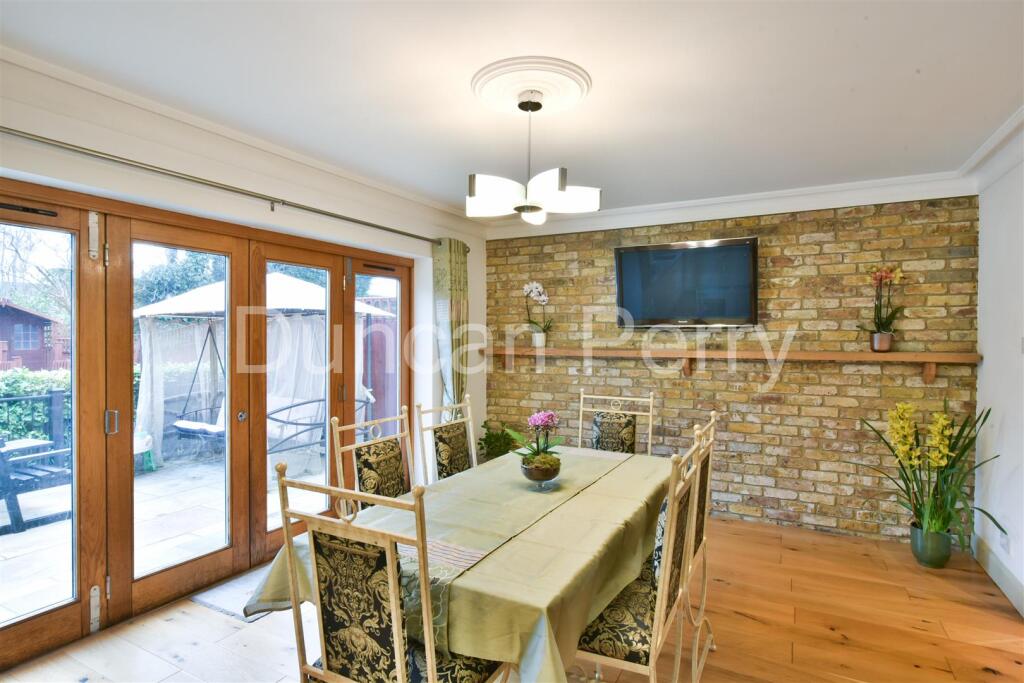 Additional image 6 of Moffats Lane, Brookmans Park, Herts