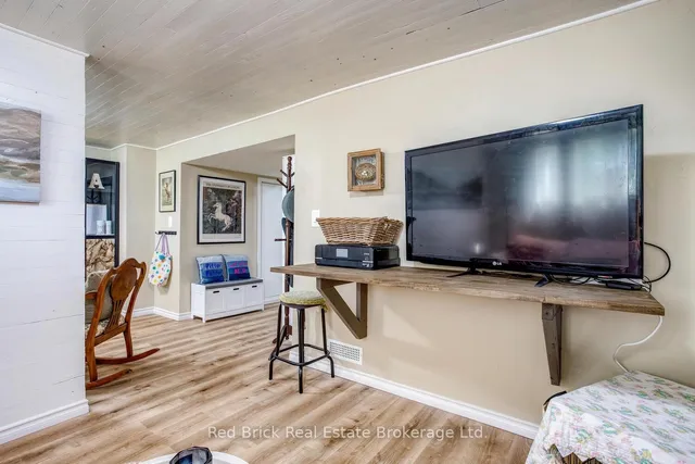 Additional image 29 of 302 Ross Ave