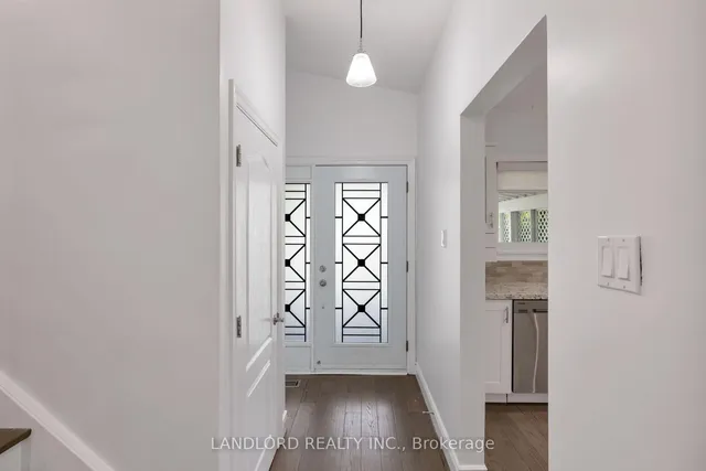 Additional image 21 of 34 Lyncroft Dr