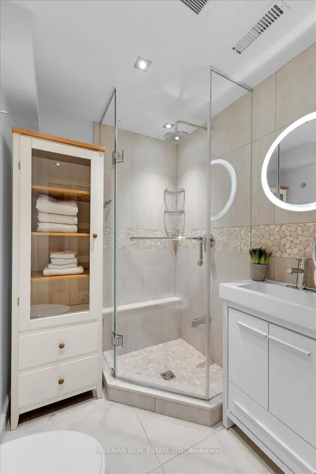 Additional image 41 of 68 Olive Ave