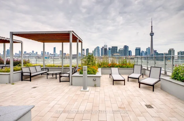 Additional image 39 of 525 Adelaide St Unit 215