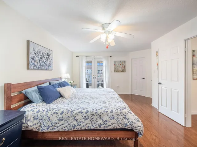 Additional image 17 of 54 Crossovers St