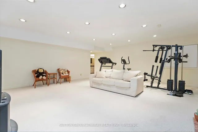 Additional image 40 of 71 Farmstead Rd