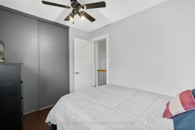 Additional image 23 of 17 Adam St