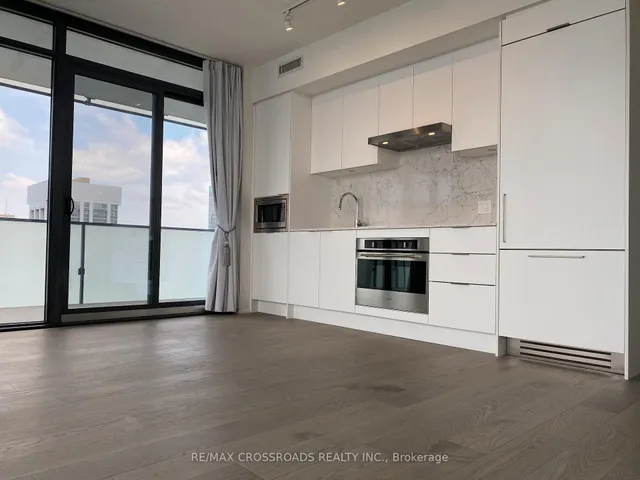 Additional image 13 of 20 Lombard St Unit 3510
