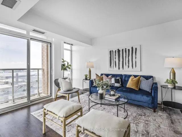 Additional image 8 of 65 East Liberty St Unit 1202