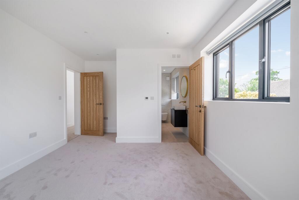 Additional image 13 of Wildwood Avenue, Bricket Wood, St. Albans