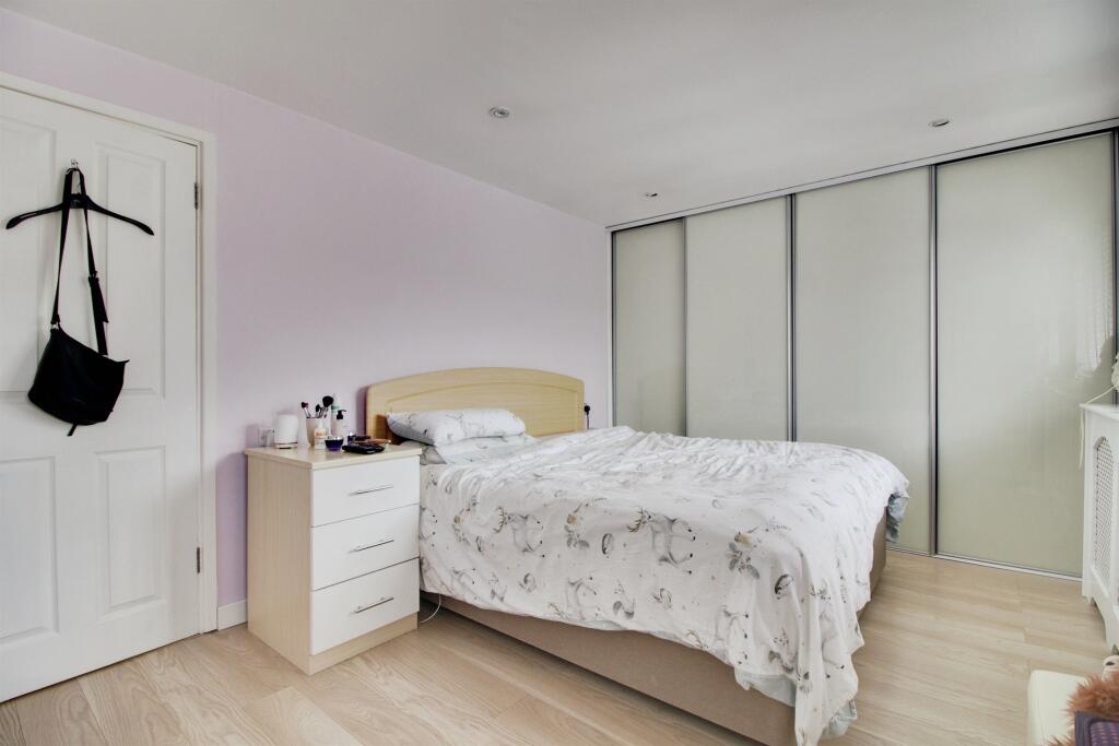 Additional image 8 of Whitethorn, Welwyn Garden City