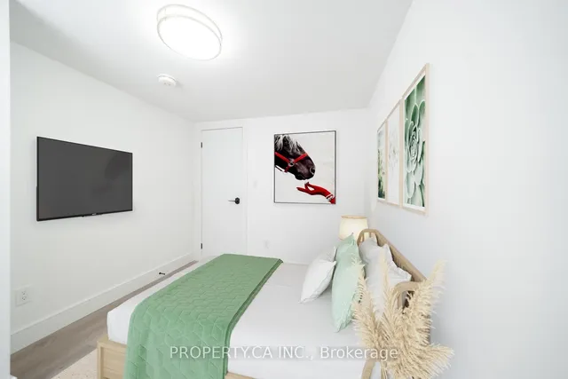 Additional image 33 of 33 Moorecroft Cres