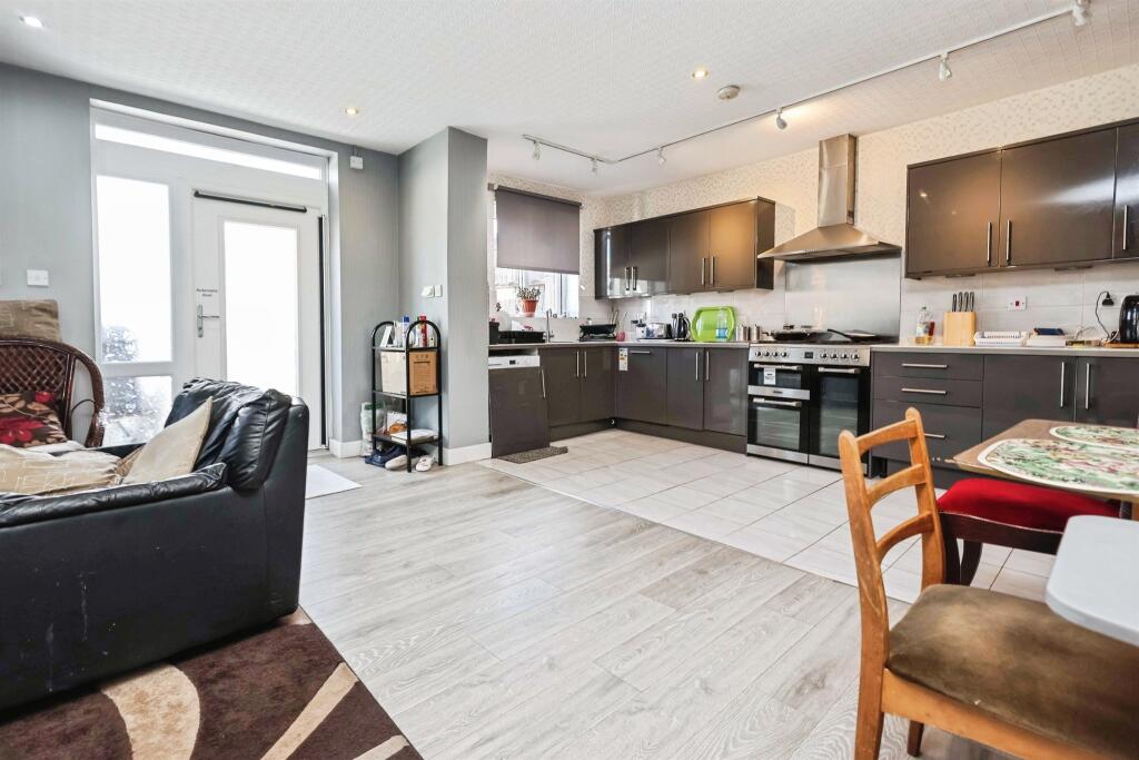 Additional image 17 of Wood End Lane, Birmingham