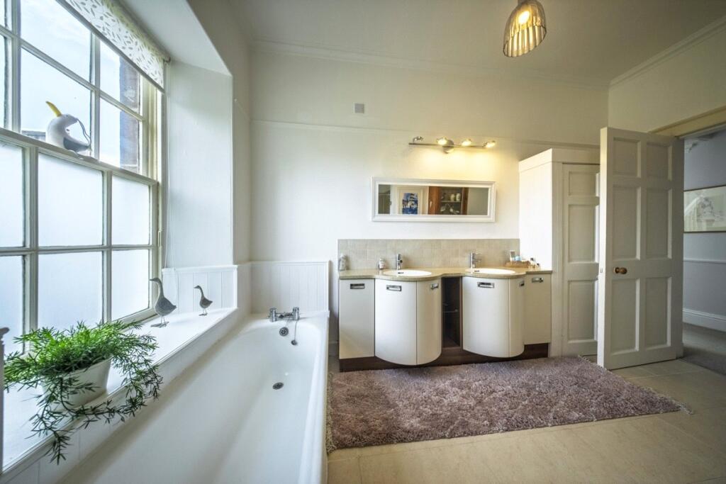 Additional image 9 of Dunnottar House, Stonehaven, Kincardineshire, AB39