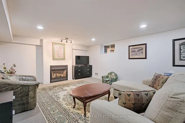 Additional image 30 of 4 Rykert Cres