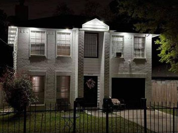 8206 Claiborne St, Houston, TX 77078