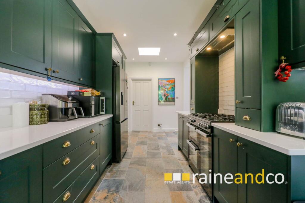 Additional image 12 of Georges Wood Road, Brookmans Park