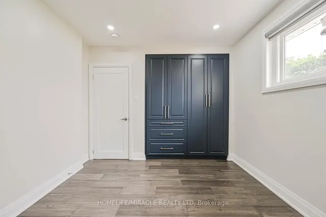 Additional image 20 of 159 Taysham Cres