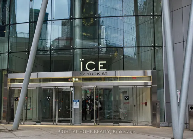 Additional image 16 of 12 York St Unit 1905