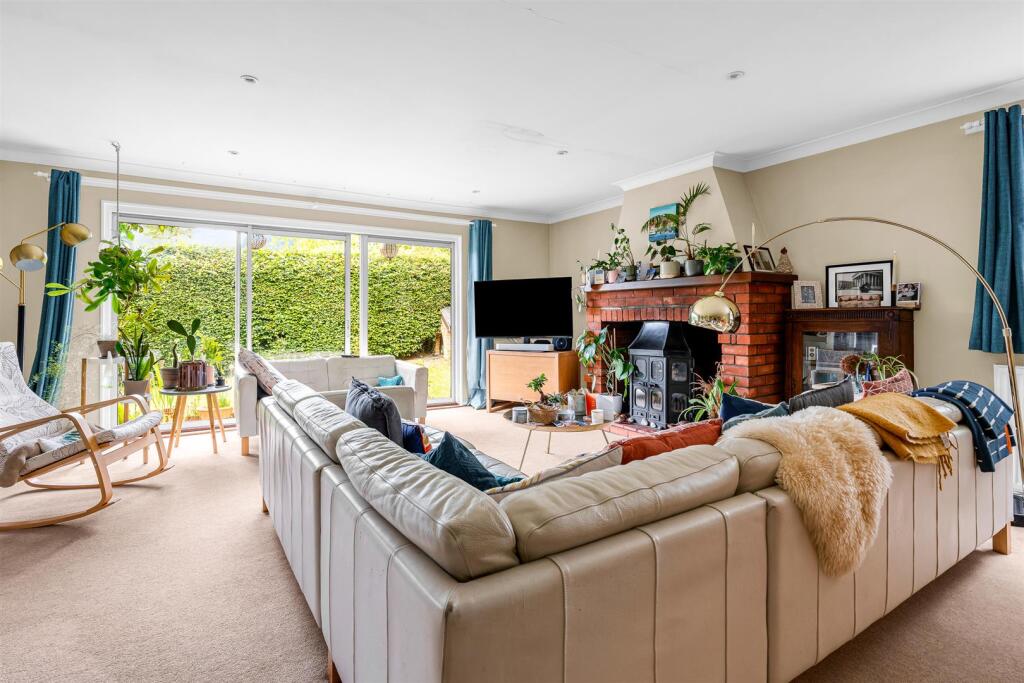 Additional image 5 of Burnham Green Road, Welwyn