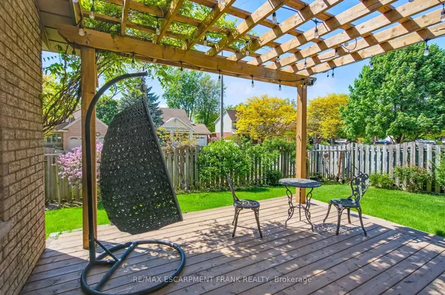 Additional image 40 of 205 Portage Lane