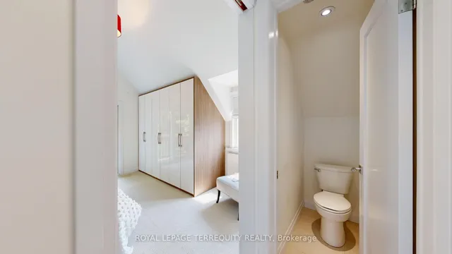 Additional image 25 of 65 Burnhamthorpe Cres