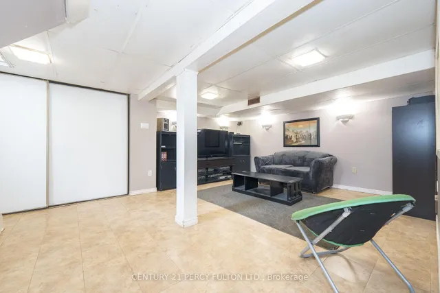 Additional image 22 of 10 Chestnut Cres