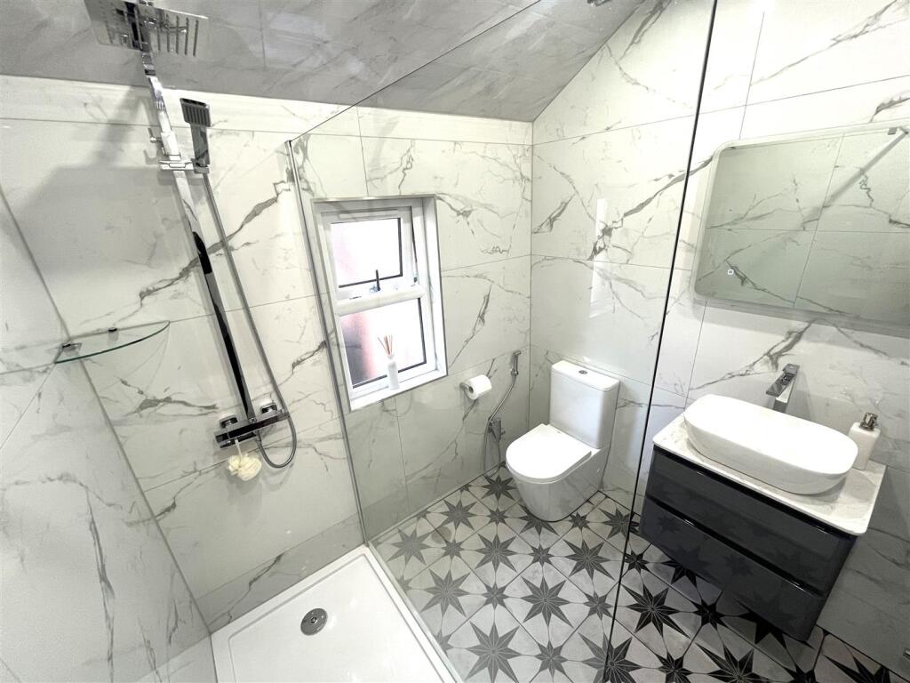 Additional image 18 of Willows Crescent, Balsall Heath