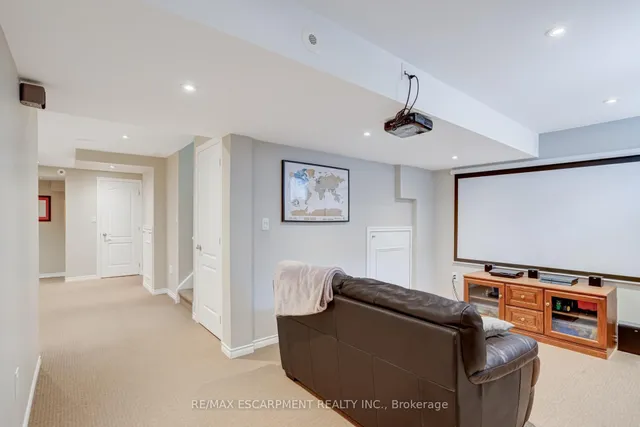 Additional image 35 of 363 Prosser Circ