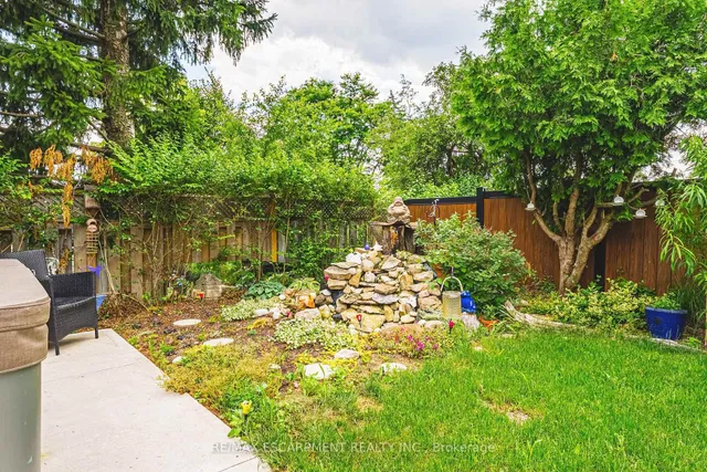 Additional image 36 of 44 Billington Cres