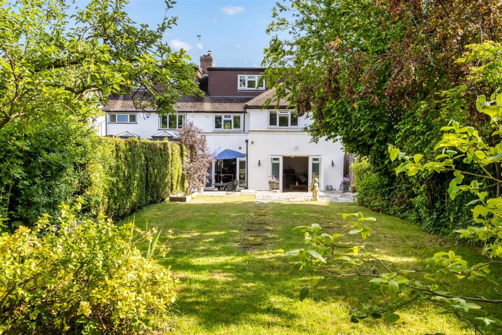 Additional image 16 of The Grove, Brookmans Park