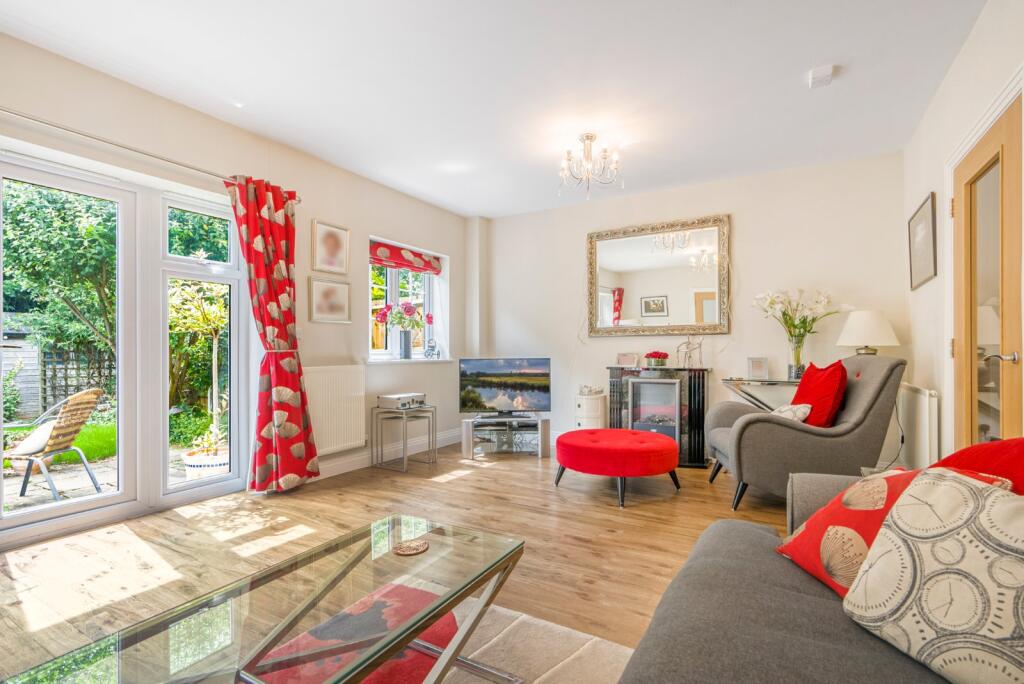 Additional image 4 of Mortimer Crescent, Kings Park, St. Albans, Hertfordshire, AL3