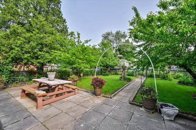 Additional image 24 of 502 Queens Dr