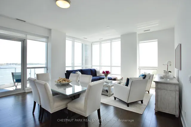 Additional image 12 of 55 Merchants' Wharf Unit 923