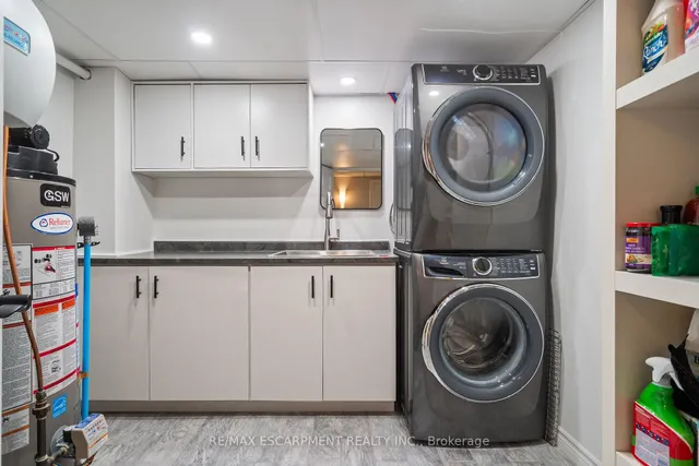 Additional image 32 of 1231 Blanshard Dr