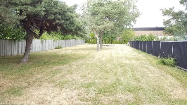 Additional image 32 of 57 Bellman Ave