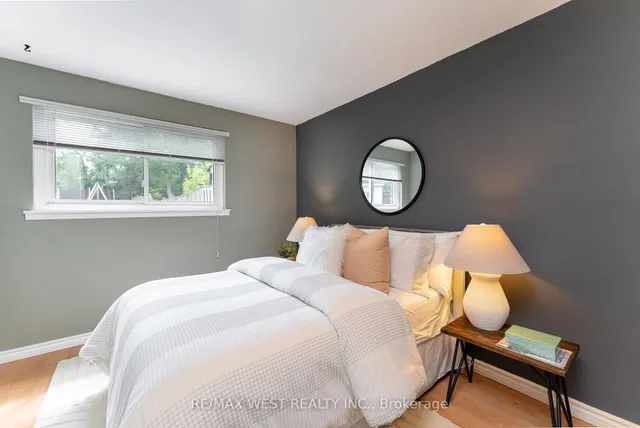 Additional image 22 of 31 Pixley Cres