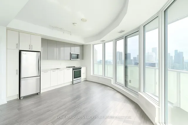 Additional image 4 of 403 Church St Unit 3102